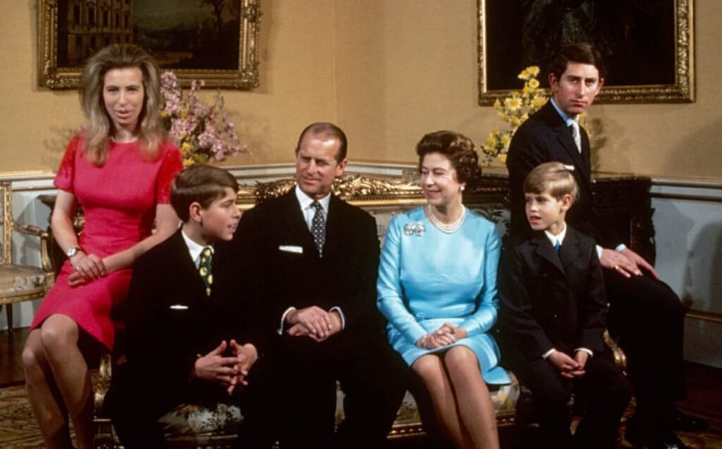 Reina Isabel II y su Familia